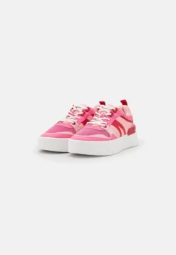 Lacoste Sneakers Laag - Light Pink 8 Lacoste Sneakers Laag - Light Pink -Lacoste 0310fe3db7604ebd8f7ea59fe3b0e134 scaled