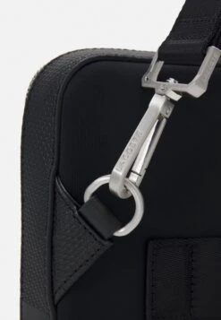 Lacoste Chantaco - Aktetas - Noir 10 Lacoste Chantaco - Aktetas - Noir -Lacoste 039259c01ec04fe993200006a3d62178