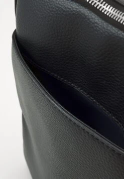 Lacoste Unisex - Schoudertas - Black -Lacoste 0419e3b41ba14d48876e2433b70a9837