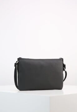 Lacoste L 12 12 Concept Flat - Schoudertas - Black -Lacoste 09c0c47e81f2420fba20fbcd1851ab90