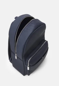 Lacoste Classic Unisex - Rugzak - Marine -Lacoste 0f1c97c1347047ab9a345ac03677fef8 scaled