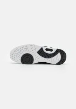 Lacoste Clip- Sneakers Laag - Black/White -Lacoste 0f3ee79b99be4f2285c7f5fab6d6b391