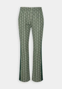 Lacoste Broek - Green/Wood Shaving -Lacoste 144c65be79ea4df0aa9f11a1aa4d0c6a scaled