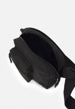 Lacoste Neocroc Square Camera Bag Unisex - Schoudertas - Noir -Lacoste 145360e9182d4e67a51f42a16efd5db8