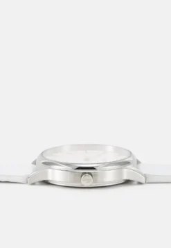 Lacoste Club - Horloge - White -Lacoste 1db89146ea544a0db13610a26b452e5d scaled