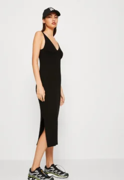 Lacoste Gebreide Jurk - Black -Lacoste 1ee0d9cd91604f6d96762e73fcfd0e92 scaled