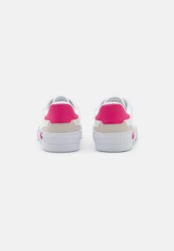 Lacoste Sneakers Laag - White/Pink -Lacoste 22f45e4f2719425ca50c417b01144aa6