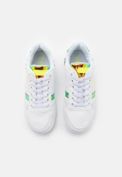 Lacoste T-Clip Unisex - Sneakers Laag - White/Yellow 9 Lacoste T-Clip Unisex - Sneakers Laag - White/Yellow -Lacoste 2911172564bc47d6b91df4c1d8427302