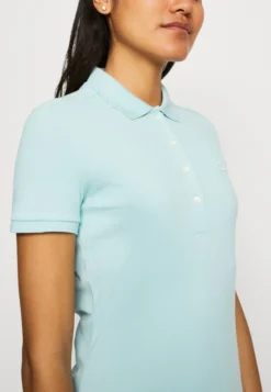 Lacoste Jurk - Pastille Mint -Lacoste 2c3f7cb3631340e39649455b8ebbc45a scaled
