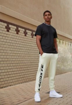 Lacoste 32 Lacoste Trainingsbroek - Light Yellow