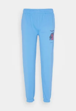 Lacoste X Netflix - Trainingsbroek - Ethereal -Lacoste 3d12b0ee281047d080ace2613f4b2f22 scaled