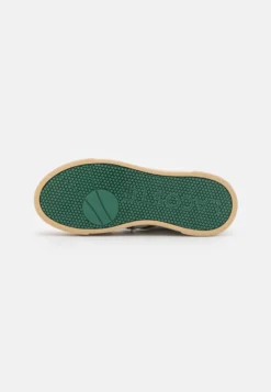 Lacoste Sneakers Laag - Off-White/Green 10 Lacoste Sneakers Laag - Off-White/Green -Lacoste 3e637b2817774f83bc31bca328e917d9 scaled