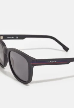 Lacoste Zonnebril - Matte Black -Lacoste 43c8fe8b16c4411fa06438d6b74dd32b