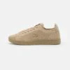 Lacoste Carnaby Piquee - Sneakers Laag - Khaki