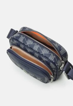 Lacoste The Blend Seasonal Unisex - Schoudertas - Mono Marine Blanc -Lacoste 584e25019266459f9318f7b8322650fc