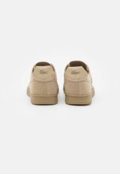 Lacoste Carnaby Piquee - Sneakers Laag - Khaki -Lacoste 58b3e28ccc0e4eaeab13ece07832d88b