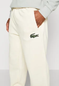 Lacoste Unisex - Trainingsbroek - Lapland -Lacoste 5af453d9488b4ee5a060106f8f0d8232 scaled