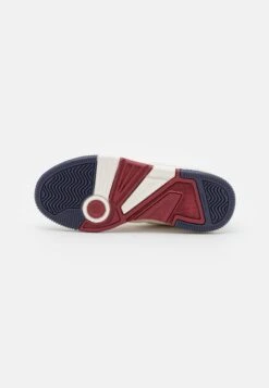 Lacoste Lineshot- Sneakers Laag - Off White/Navy -Lacoste 6d35181fa58146fba7b4b2d8d80a6311
