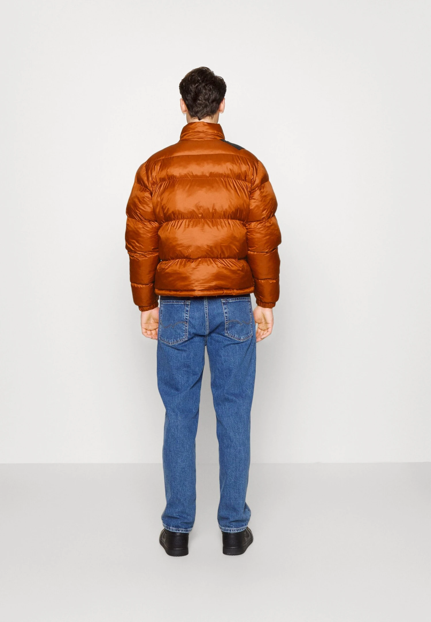 Lacoste Winterjas - Liquor/Black 4 Lacoste Winterjas - Liquor/Black - Afbeelding 4