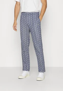 Lacoste Monogram Trackpant - Trainingsbroek - Methylene/Flour