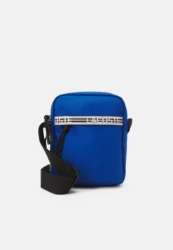 Lacoste Neocroc Seasonal Unisex - Schoudertas - Royaume Noir Blanc