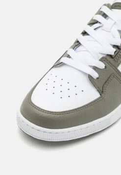 Lacoste Court Cage- Sneakers Laag - White/Khaki -Lacoste 90653efb95c24221be6b8b6377a5e5a8