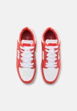 Lacoste Court Cage - Sneakers Laag - White/Red -Lacoste 92423f16dbb7433893bea92d82507806