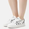 Lacoste Sneakers Laag - White/Black