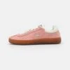 Lacoste Baseshot - Sneakers Laag - Pink