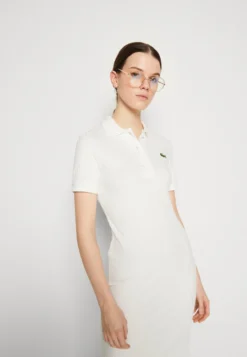 Lacoste Gebreide Jurk - Flour -Lacoste 9d9850b8f8b1458781fe65f3865977fe scaled
