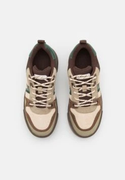 Lacoste Sneakers Laag - Dark Brown/Light Brown -Lacoste 9df36d2b132b4a06a4ee62e53c16718f