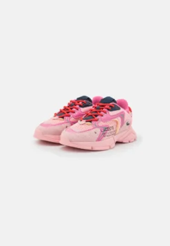 Lacoste Sneakers Laag - Pink -Lacoste a215982af4b84455b8e0b7aef24912ad scaled