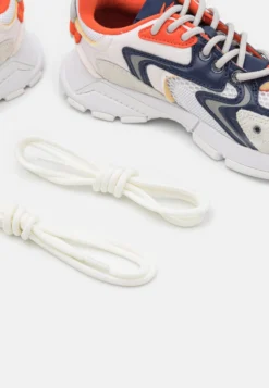 Lacoste Sneakers Laag - White/Orange -Lacoste a668da13e6cb4529ad096e740e4e03e0 scaled