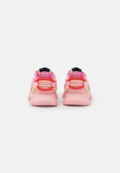 Lacoste Sneakers Laag - Pink -Lacoste ae25f2a8b6cd4fa2811c53a6e53013df scaled