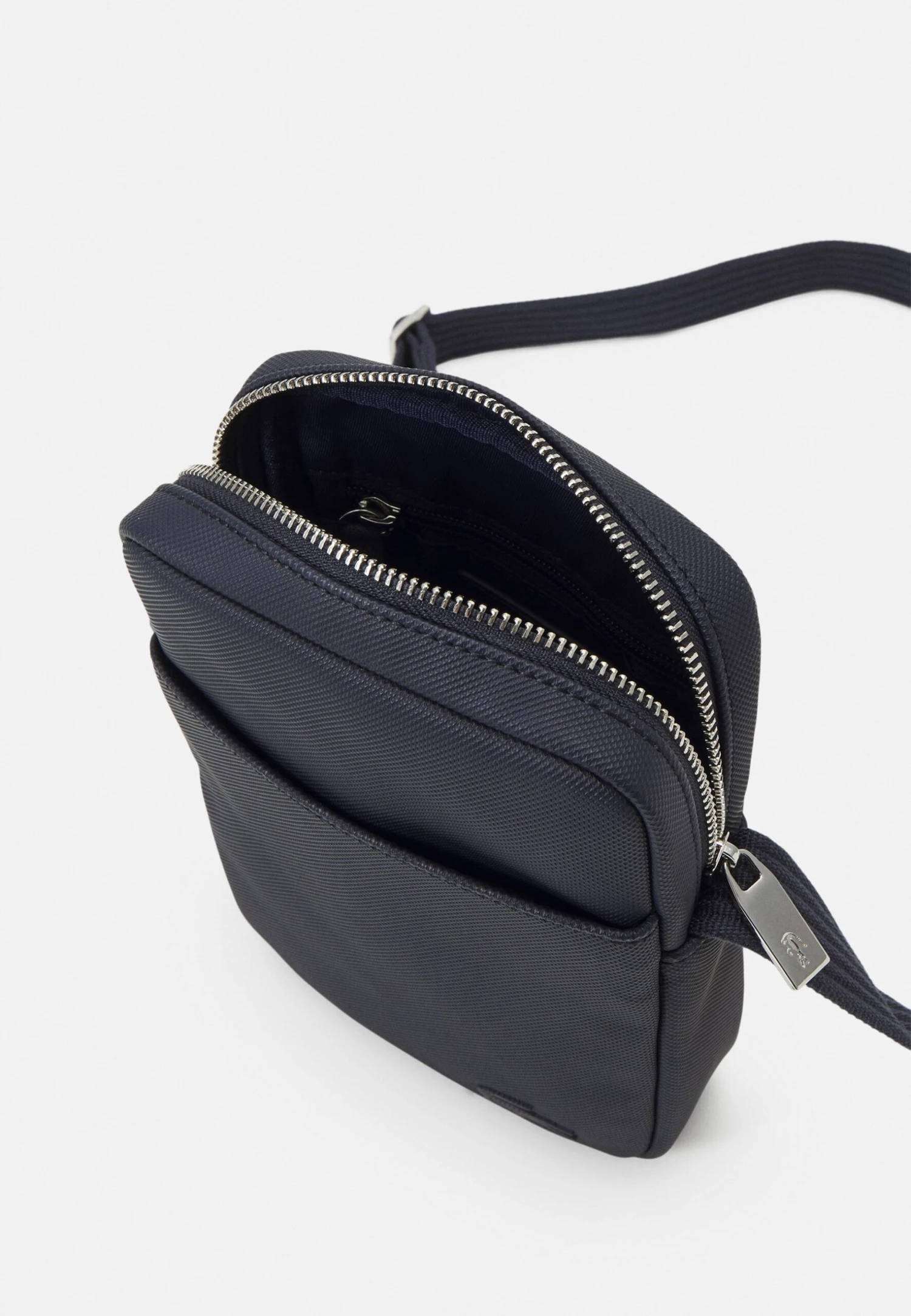 Lacoste Men Classic Unisex - Schoudertas - Marine 3 Lacoste Men Classic Unisex - Schoudertas - Marine - Afbeelding 3