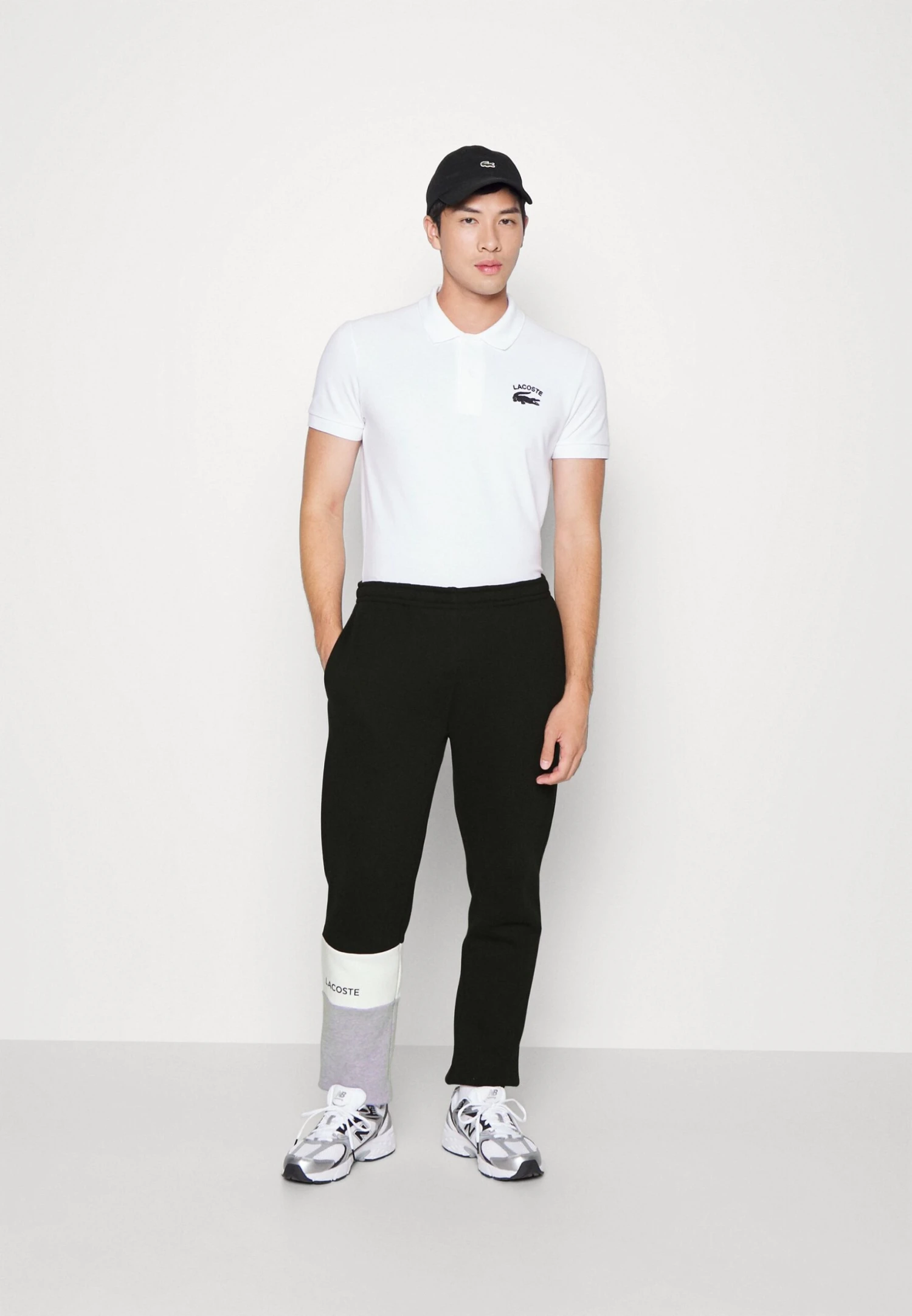 Lacoste Nua - Trainingsbroek - Noir/Blanc/Argent Chine 2 Lacoste Nua - Trainingsbroek - Noir/Blanc/Argent Chine - Afbeelding 2