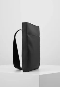 Lacoste Flat Crossover Bag - Schoudertas - Black -Lacoste b2e7f85e82604f25ac99db6e1709036f