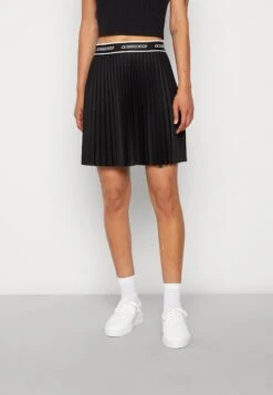 Lacoste Plooirok - Black