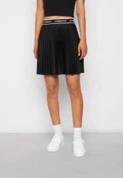 Lacoste Plooirok - Black