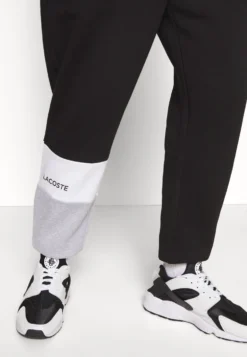 Lacoste Trainingsbroek - Noir/Blanc -Lacoste b9af72e53f5c40e9b7af72ba3a2cfa68 scaled