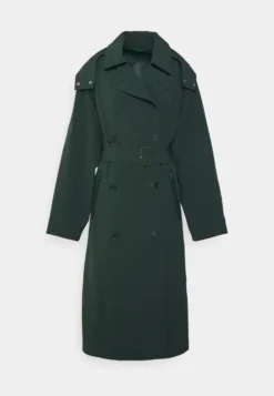 Lacoste Trenchcoat - Jardin -Lacoste ba8d94baedc04f28aa638945f5623b03 scaled