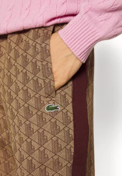 Lacoste Broek - Viennese/Expresso -Lacoste bdb3efcd6b514b3cb364608e85389fd4 scaled