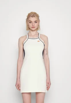 Lacoste Ef 70V - Jerseyjurk - Flour