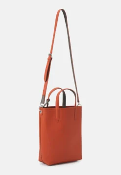 Lacoste Vertical - Handtas - Rooibos Tea Eco Iron Gate -Lacoste c03e518f7cd74e9083685851f5875971 scaled