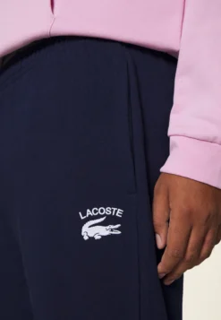Lacoste Plus - Trainingsbroek - Marine -Lacoste c9089c9dd7d14f688624116d76811a1f scaled