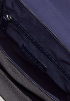 Lacoste Nh2341Hc - Schoudertas - Noir -Lacoste ca48e403c22e4e338975386cfdb35c6f scaled