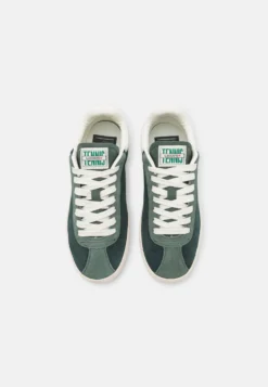 Lacoste Baseshot - Sneakers Laag - Dark Green/Off White 11 Lacoste Baseshot - Sneakers Laag - Dark Green/Off White -Lacoste cbcfb9a3371b4df5873f7e62f737ee95 scaled