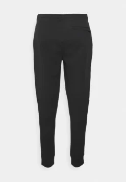 Lacoste -Lacoste e821a58ff37e4a5db599b3ac48913258 scaled