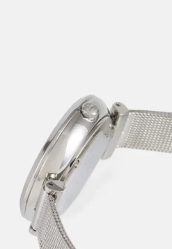 Lacoste Geneva - Horloge - Silver-Coloured -Lacoste eadb9724acbf46fbb2954337ac12d032 scaled