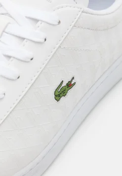 Lacoste Carnaby Evo - Sneakers Laag - White -Lacoste f3dca07d274344db84be320fc2495a61 scaled